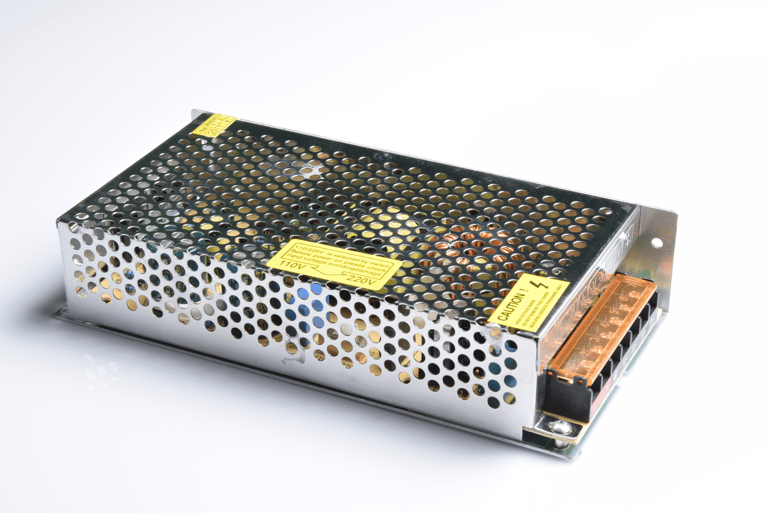 12V 15A Metal Adaptör